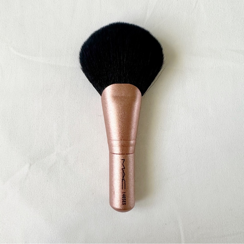 Mac 140SES Limited Edition Fan Brush
